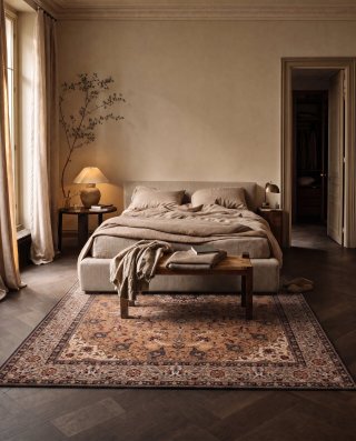 Tapis Amarante — Miel d'Automne, en situation
